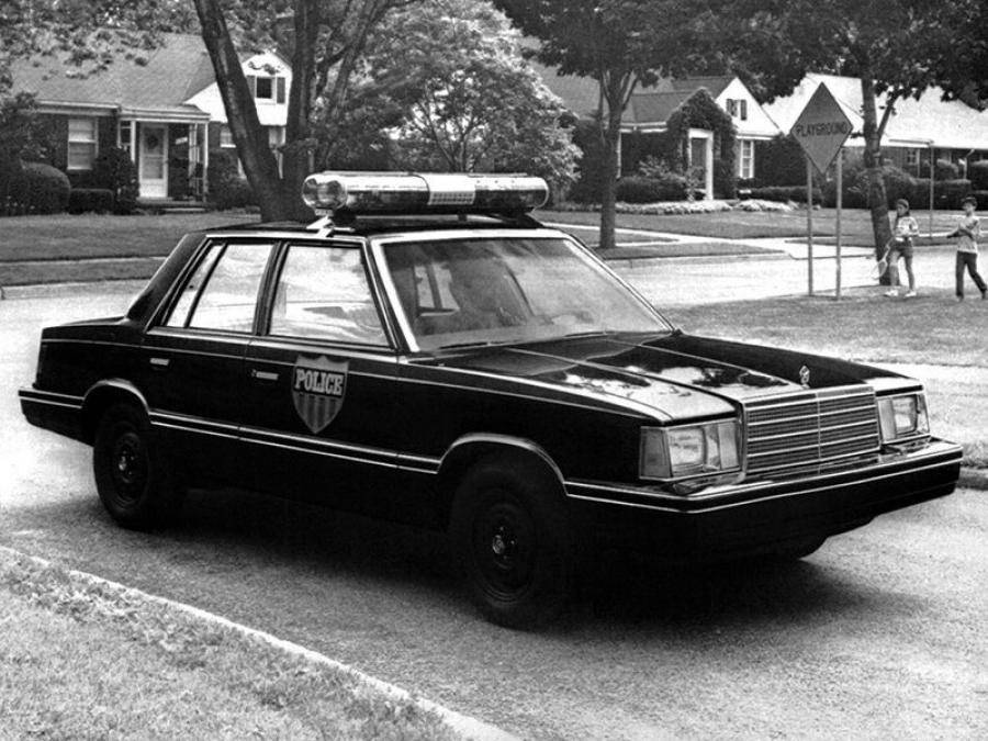  Plymouth Reliant Police 1982 года  (фото 1 из 1)